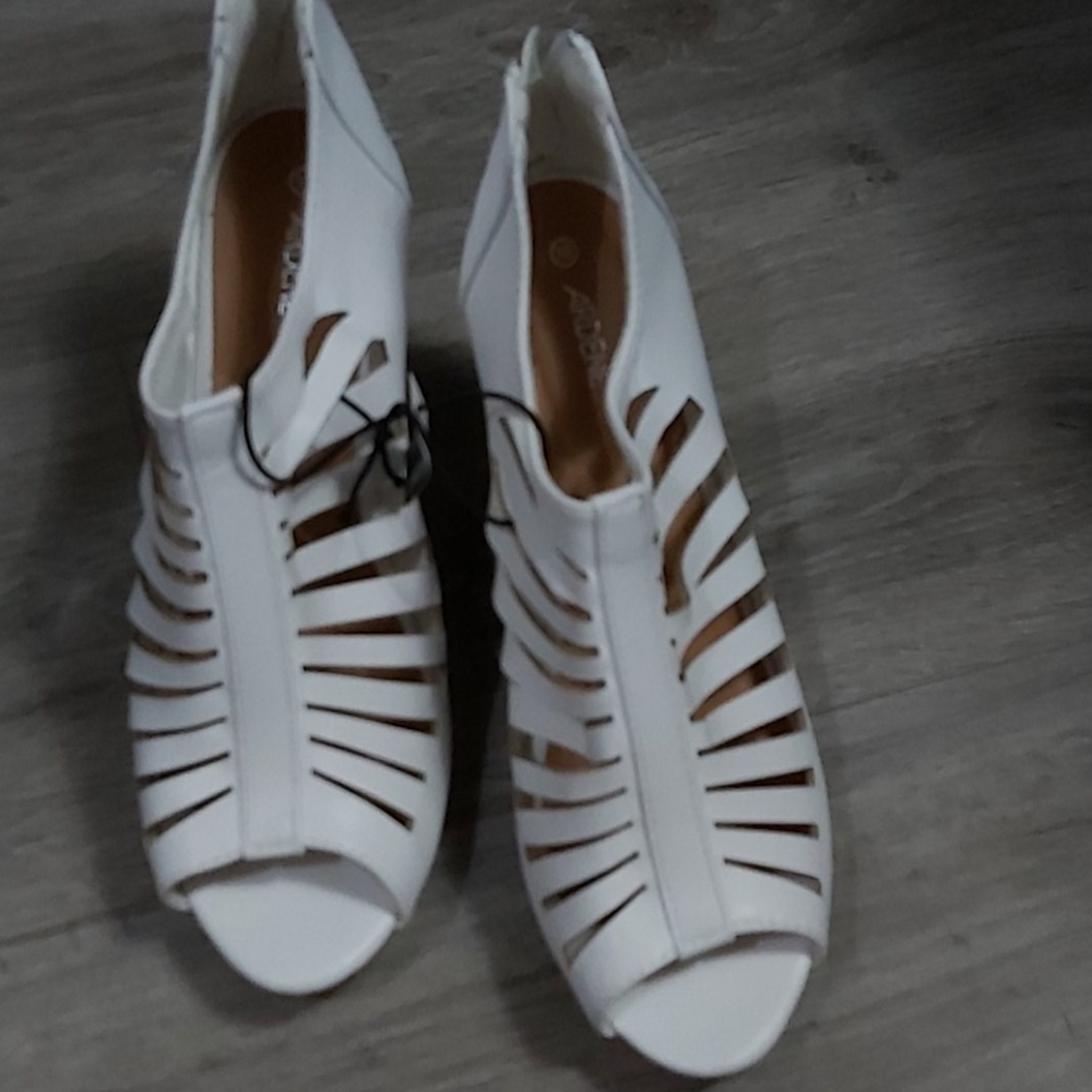 Ardene wedges